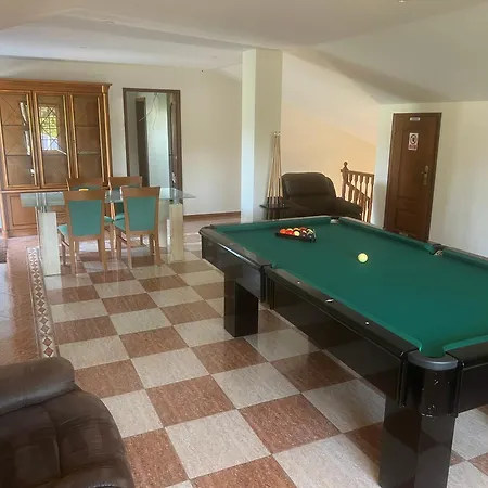Casa Do Piscina Aquecida, Quartos Alloggio in famiglia Espinho (Aveiro)